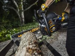 Mcculloch CS 42STE Petrol Chainsaw -Garden Care Store 46348 3311