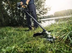 Mcculloch B33 PS Petrol 4 In 1 Kit -Garden Care Store 46354 3282