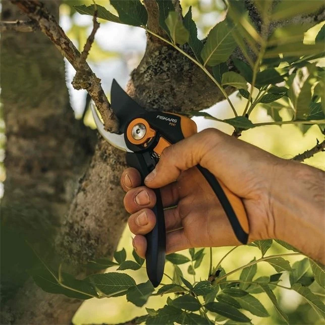 Fiskars Plus SmartFit Pruner Bypass P541 2 Fiskars Plus SmartFit Pruner Bypass P541 - Image 2